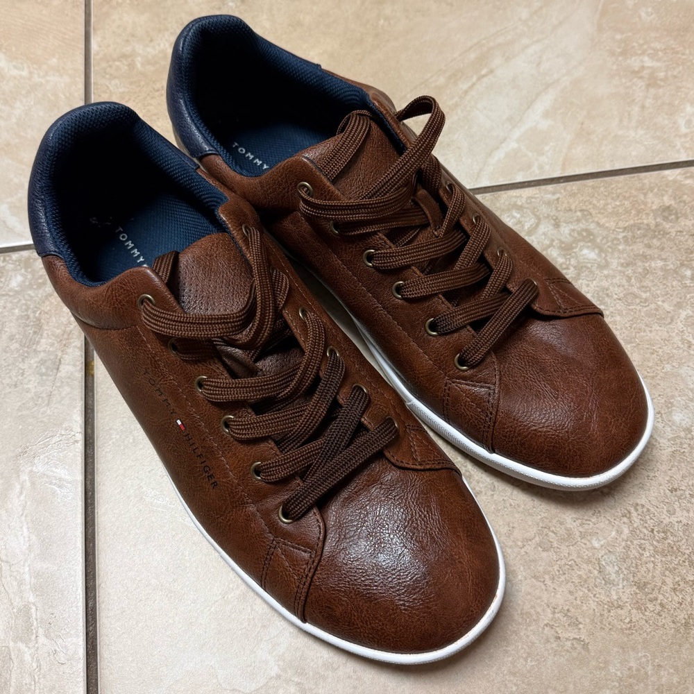 Tommy Hilfiger Men's Leather Brown Sneakers